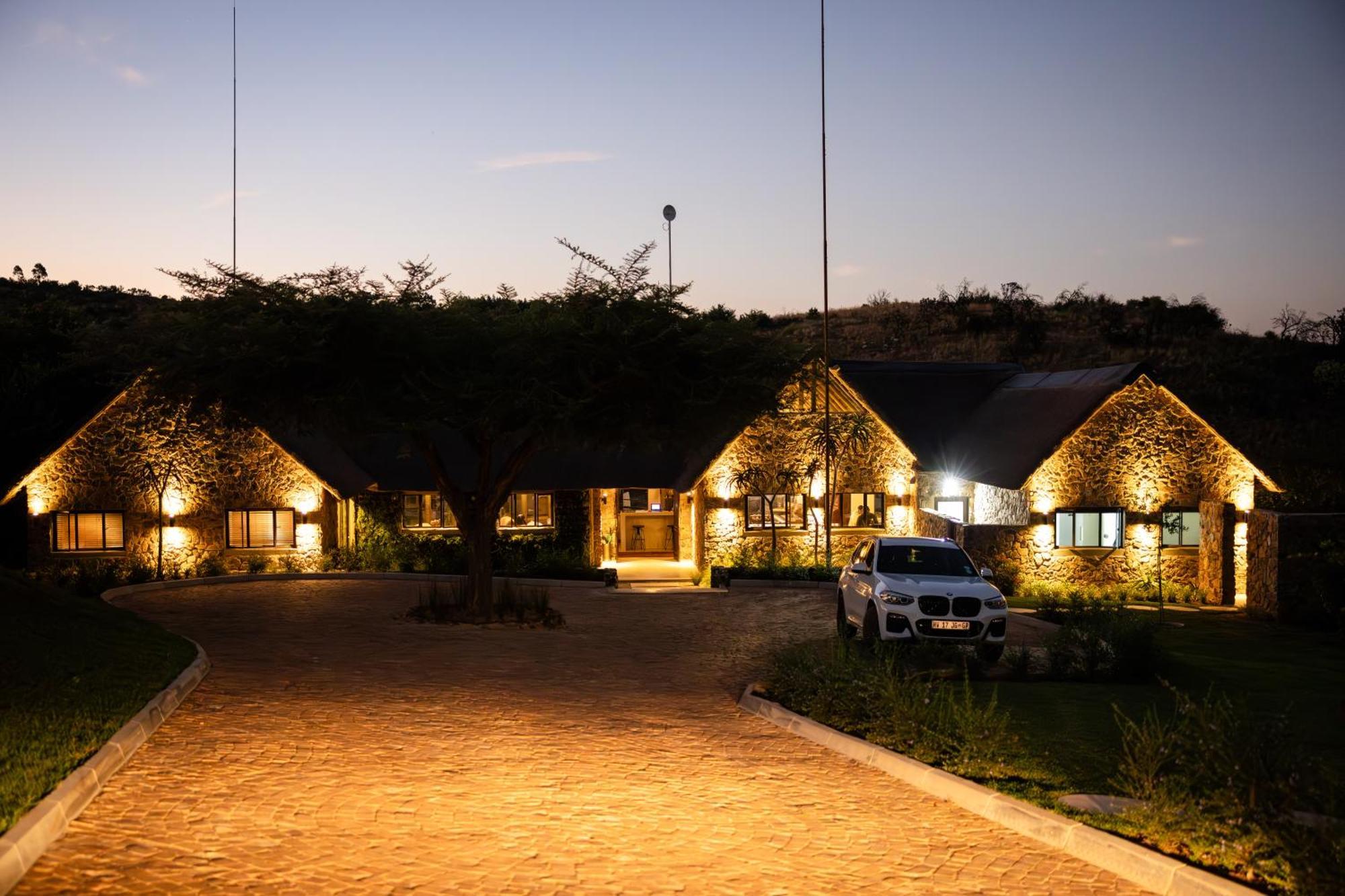 Sibani Lodge Krugersdorp Buitenkant foto