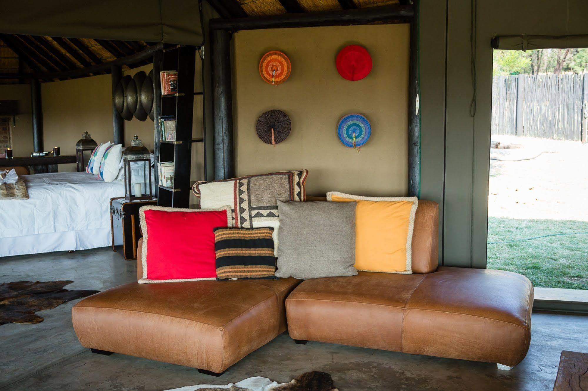 Sibani Lodge Krugersdorp Buitenkant foto